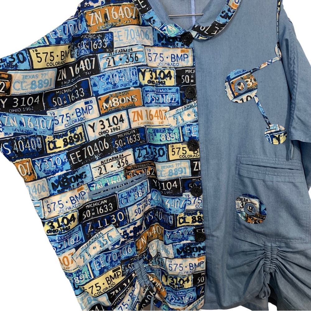 NEONOBLE Super Oversized License Plate Print Colorblock Tunic w/ Pockets - Picture 5 of 10